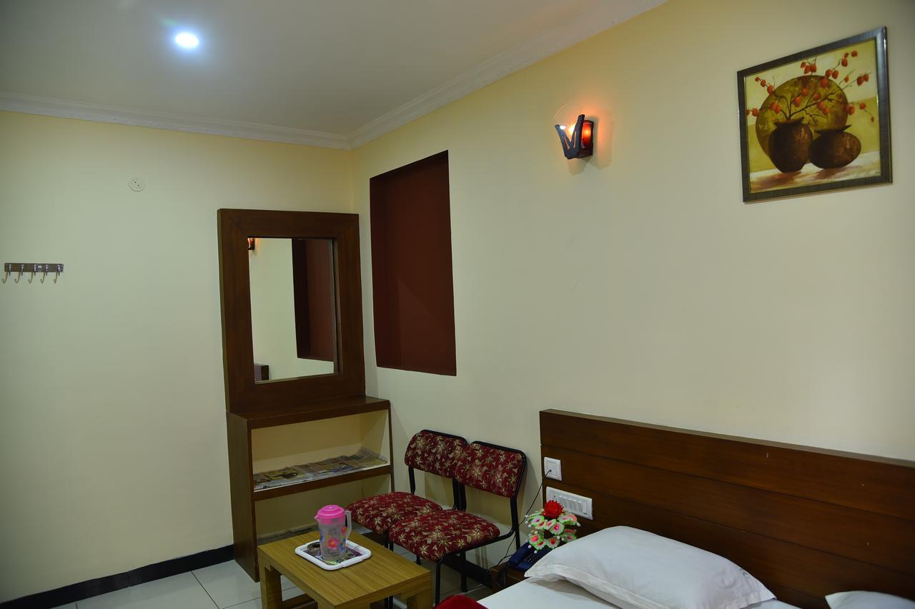 Ezhil Residency Kodaikanal Exterior foto