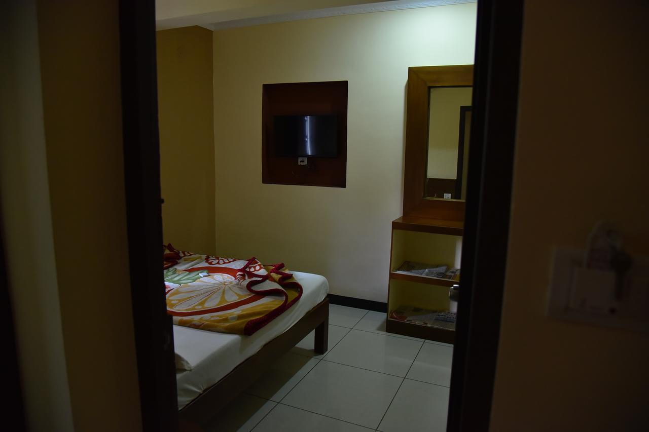 Ezhil Residency Kodaikanal Exterior foto